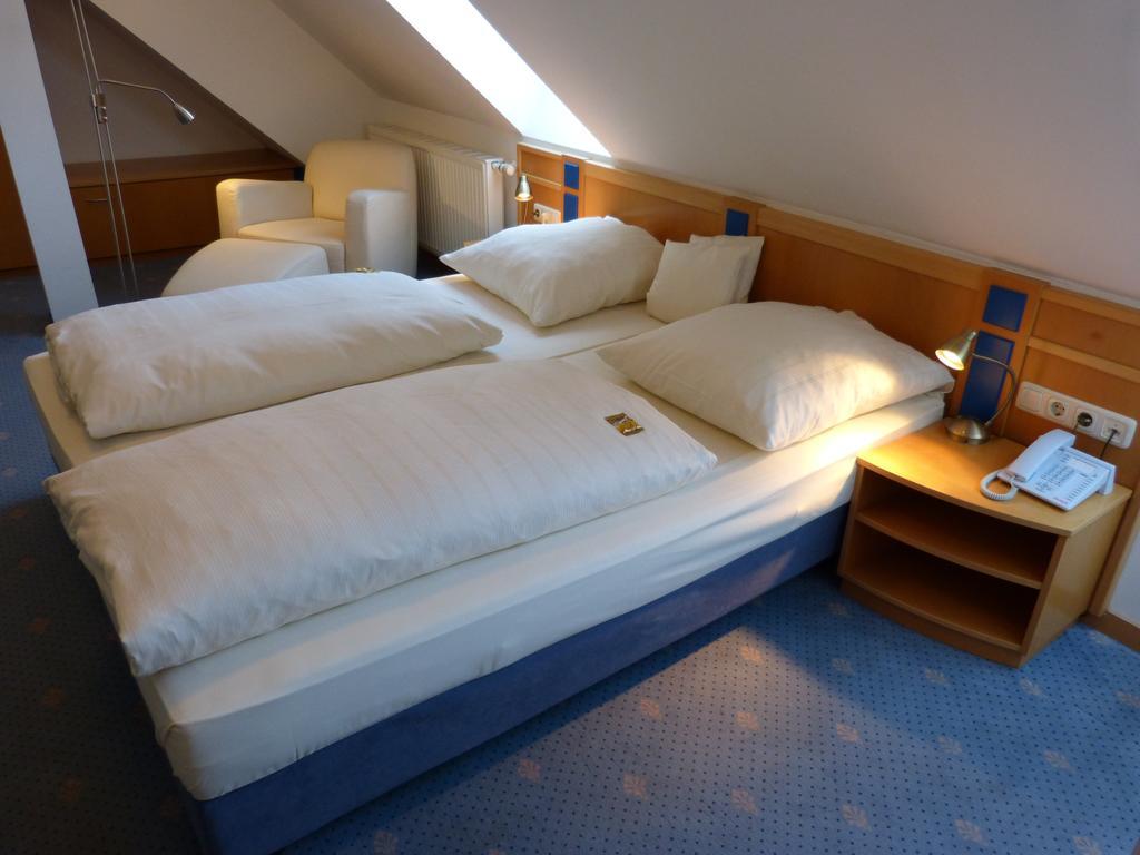 Forsthaus Bergedorf Hotel Hamburg Room photo