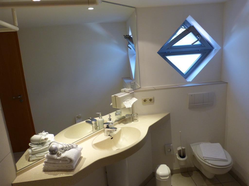 Forsthaus Bergedorf Hotel Hamburg Room photo